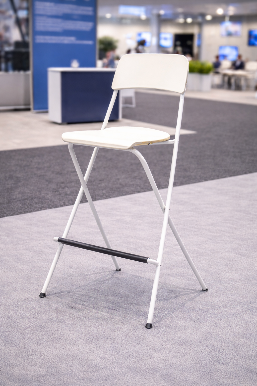 Taburete plegable blanco para eventos